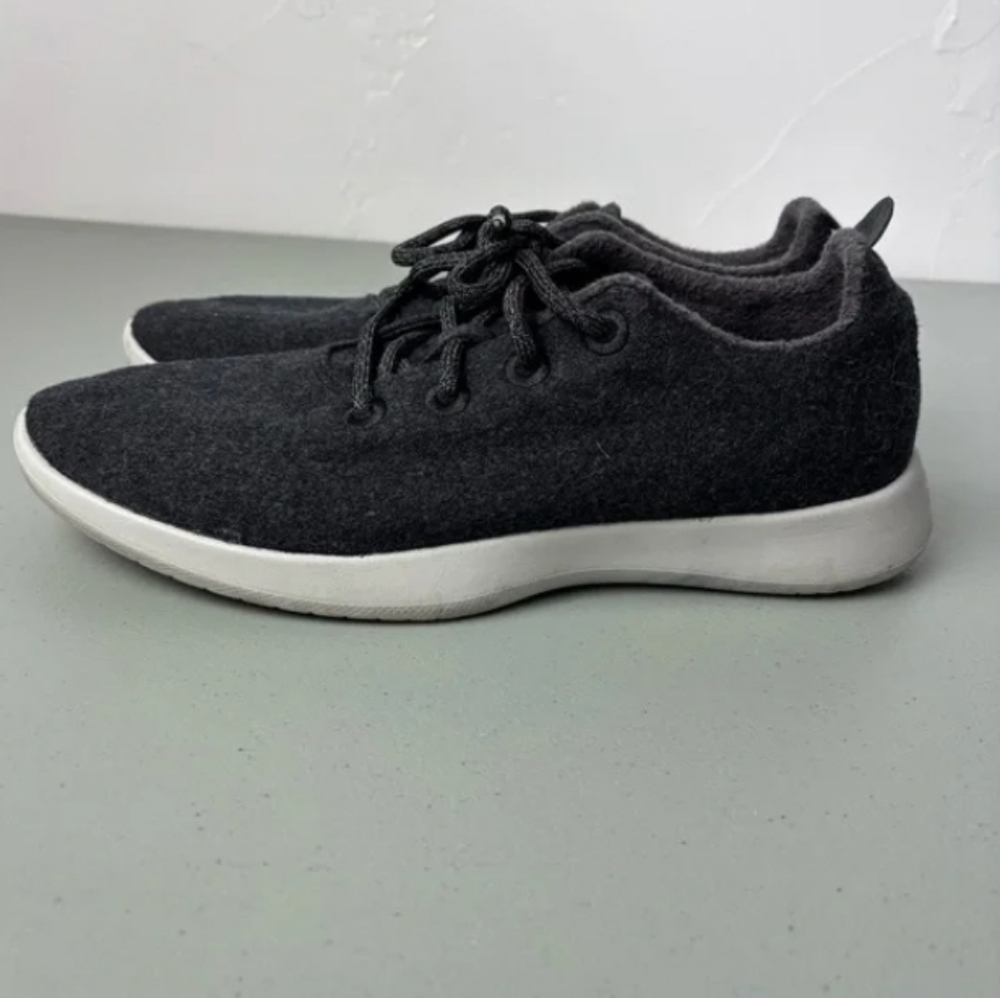 Lace up sneakers